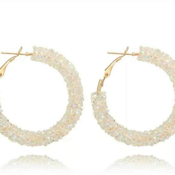 🎀Stunning Australian Crystal Hoops - Picture 2 of 6
